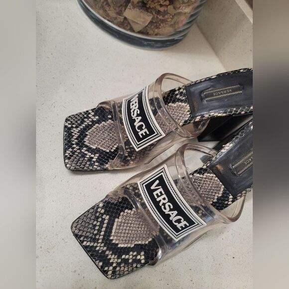 Versace 70 PVC Snakeskin sandal Sz 38 - Picture 9 of 11